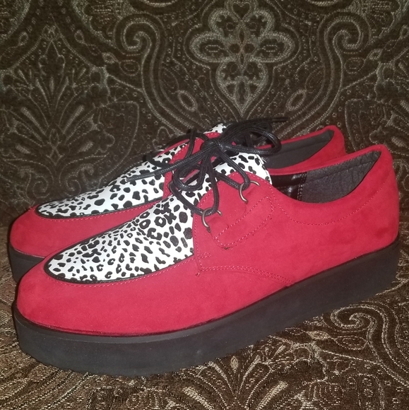 Red suede loafers - Picture 1 of 5